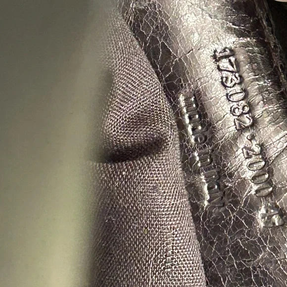 BALENCIAGA RIVACITY Black Paper
Leather two way handbag Rare Vintage EUC - Picture 8 of 16